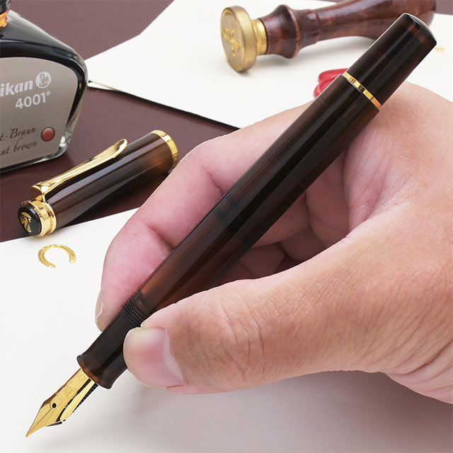 Pelikan（ペリカン）万年筆 特別生産品 クラシック M200 スモーキークォーツ | 世界の筆記具ペンハウス