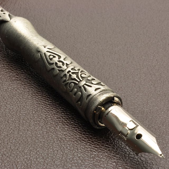 Dallaiti ダライッティ 羽根ペン デコレーション羽根ペン ボルドー Piu01 世界の筆記具ペンハウス