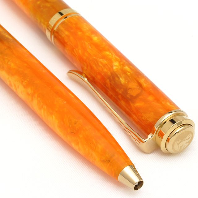 38-オレンジ色　ペン